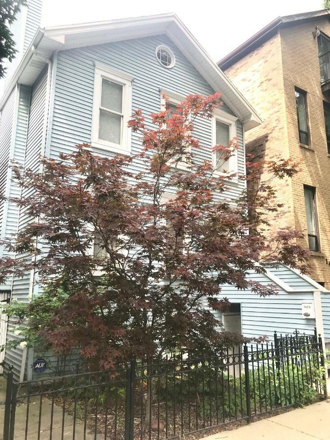 3 Bedroom Spacious Home In Ideal Location W Free Parking Back Yard Pets Welcome 시카고 외부 사진